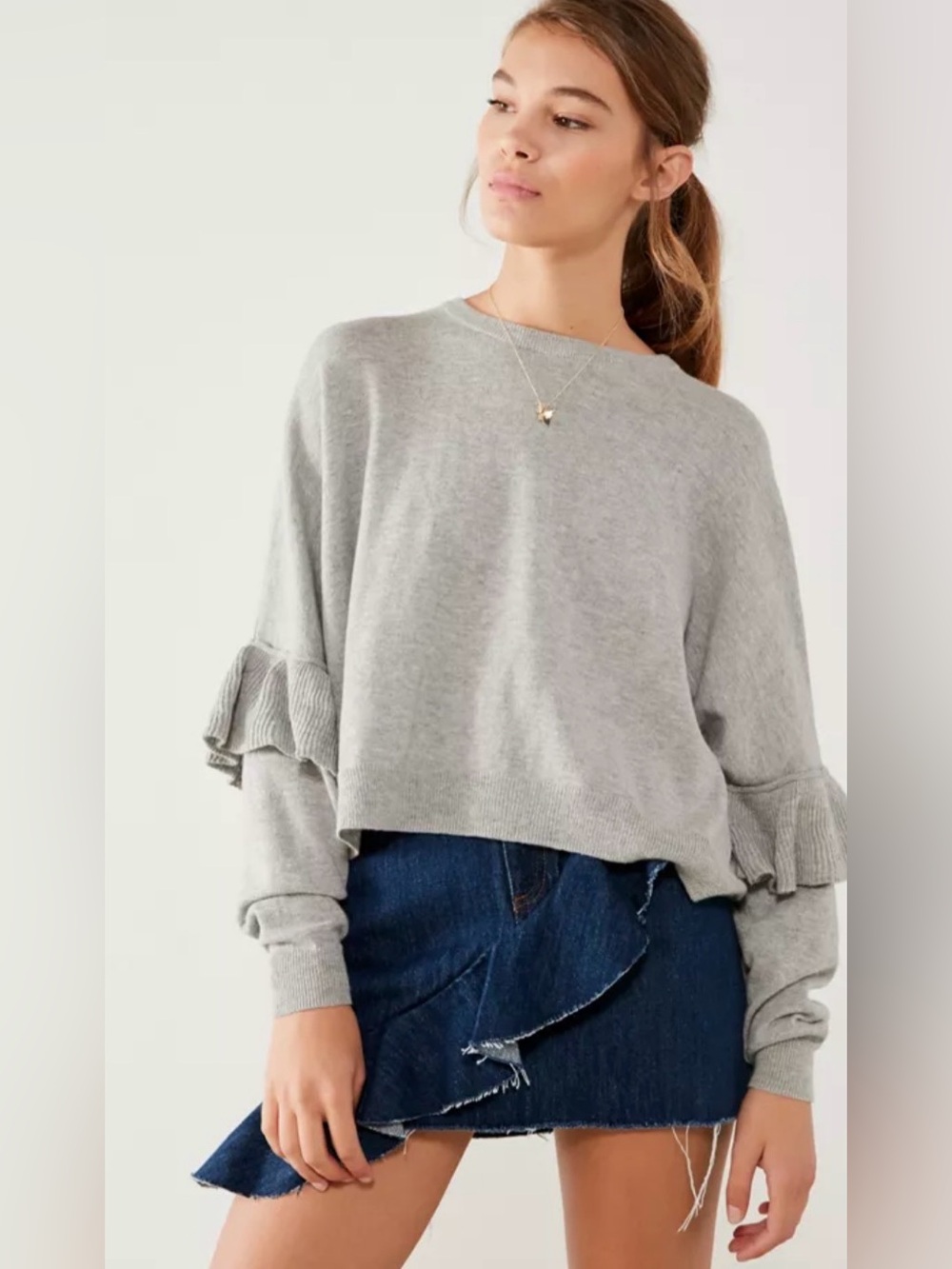 New! NWT aerie Light Gray Ruffle Sleeve Sweatshirt